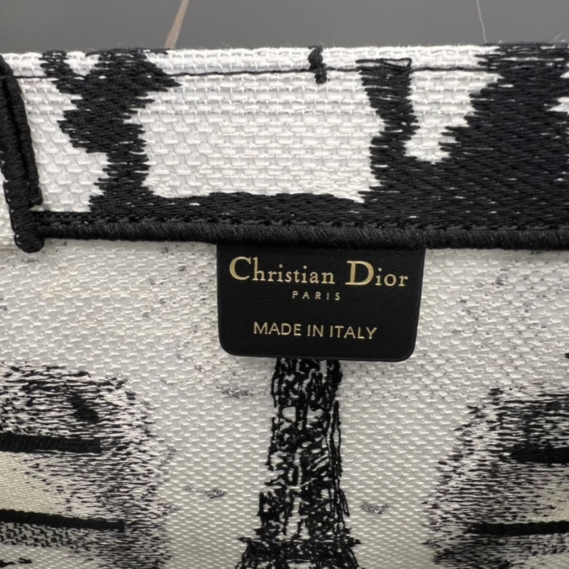 Dior Shopping Bags